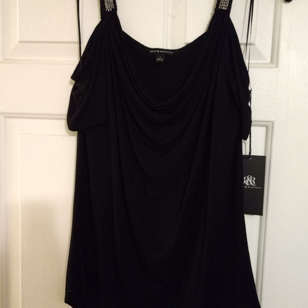 Black cold sholder shirt